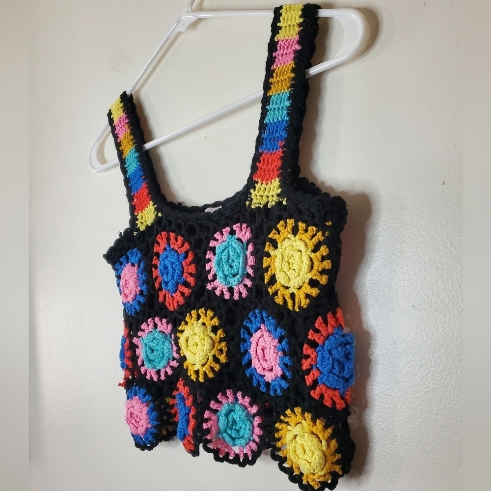 Pink Lily Embroidered Crochet Crop Tank Size Small - Picture 2 of 9